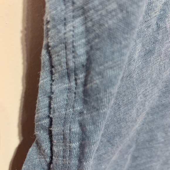 Free people blue love T-shirt size extra small, but is oversized - Picture 5 of 8